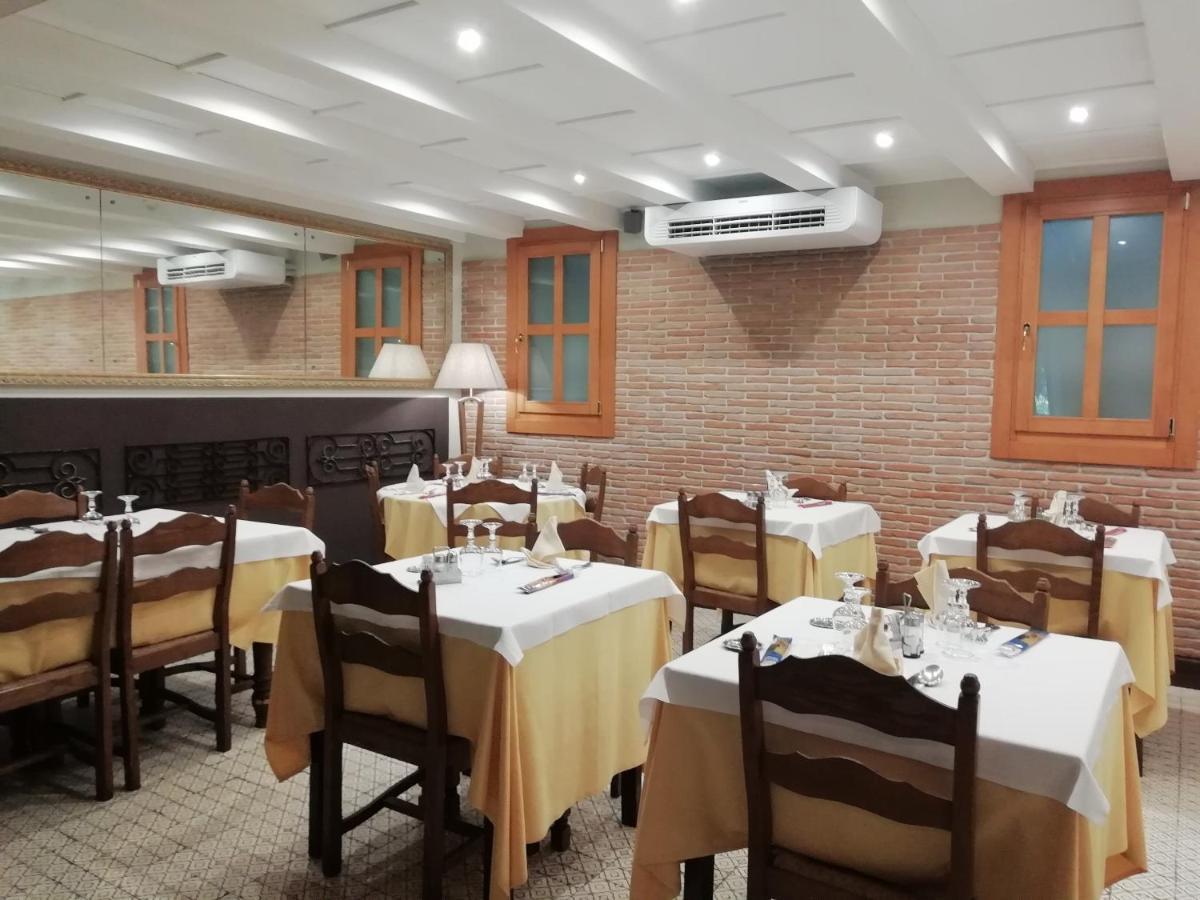 Albergo Ristorante Leon D'Oro Este Bagian luar foto