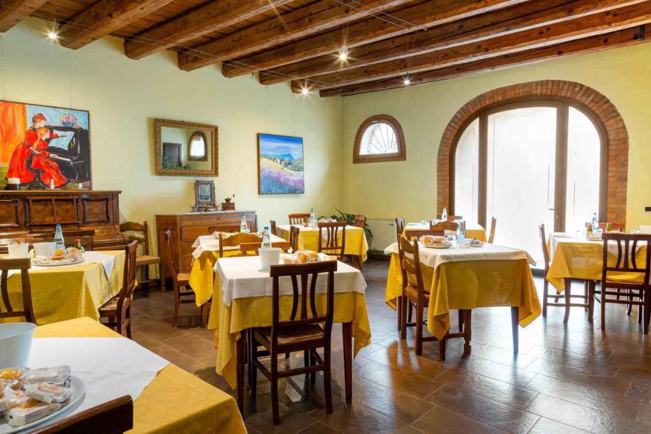 Albergo Ristorante Leon D'Oro Este Bagian luar foto