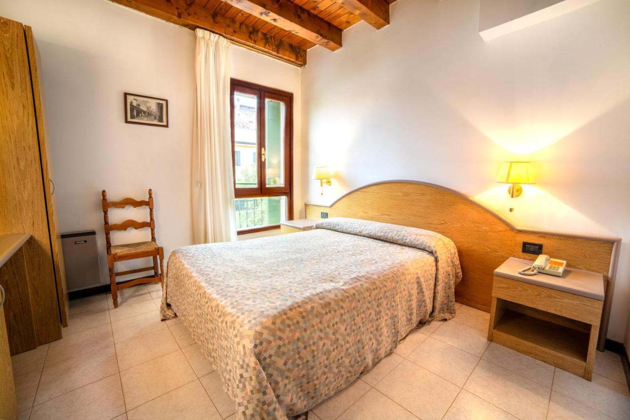 Albergo Ristorante Leon D'Oro Este Bagian luar foto