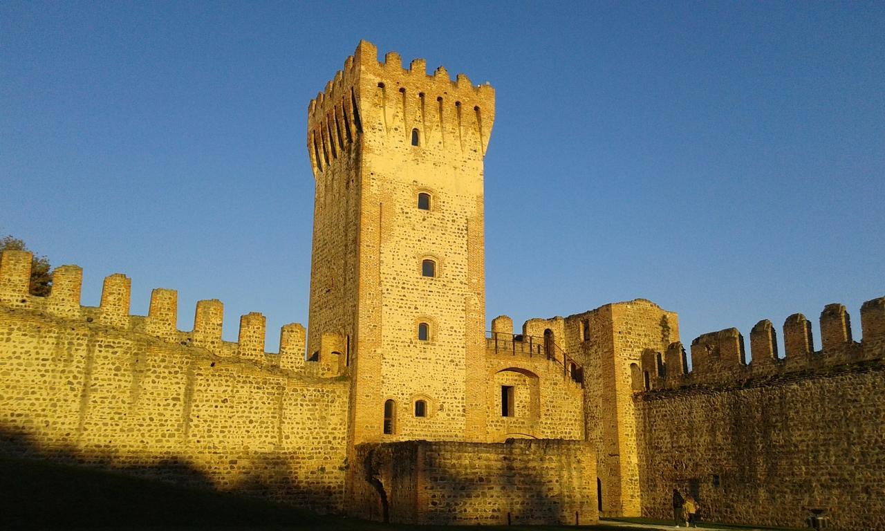 Albergo Ristorante Leon D'Oro Este Bagian luar foto